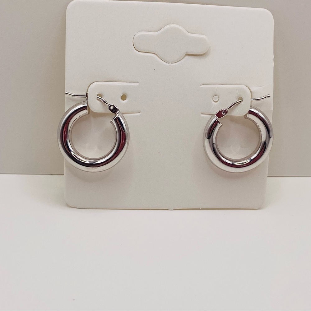 14k White Gold Hoop Earrings